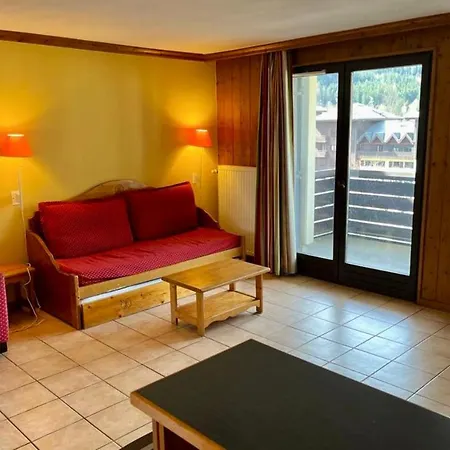 Of 55 M With Balcony View Mont Blanc Apartament Chamonix