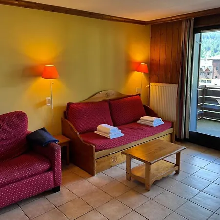 Of 55 M With Balcony View Mont Blanc شقة شامونكس