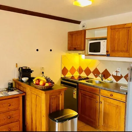 Of 55 M With Balcony View Mont Blanc شقة