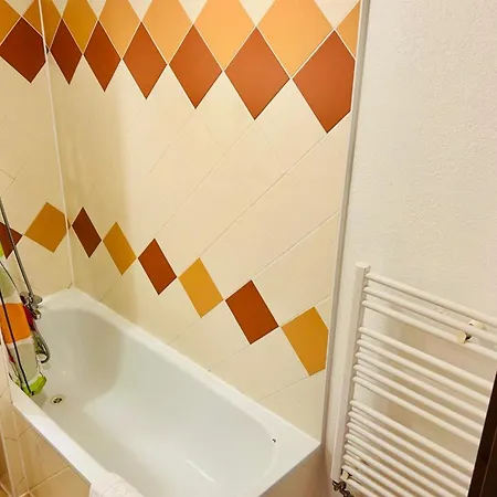 Of 55 M With Balcony View Mont Blanc