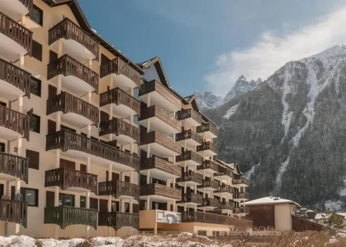 Of 55 M With Balcony View Mont Blanc * شامونكس