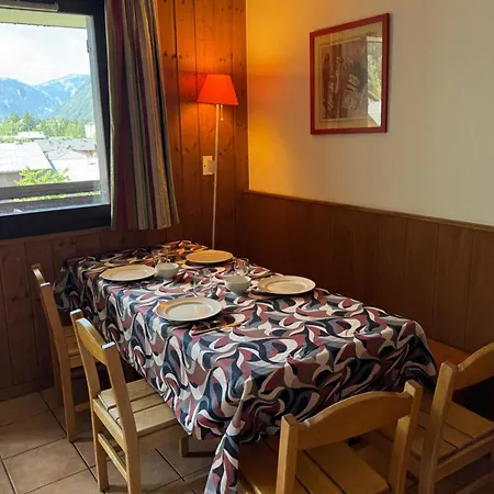 Of 55 M With Balcony View Mont Blanc * Шамоні